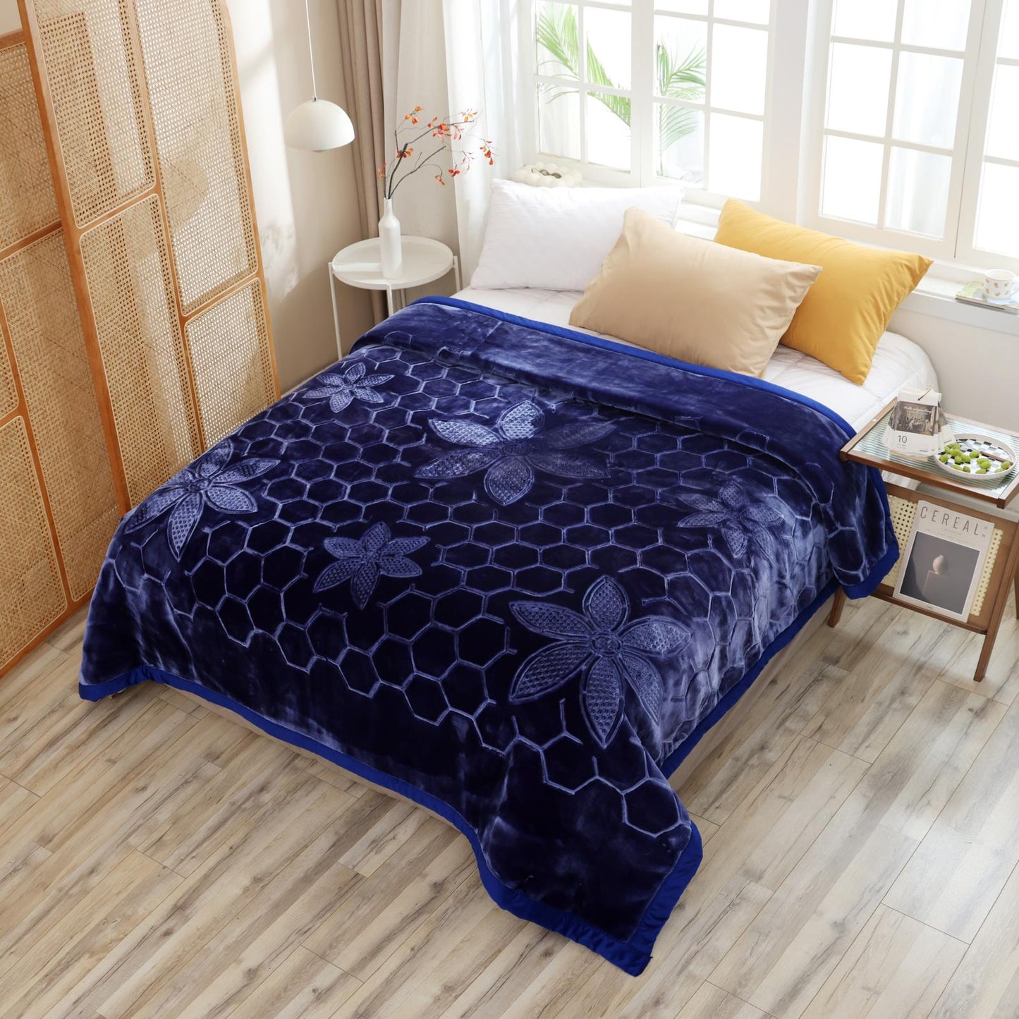 Hiyoko King Size Blanket - 5 Year Warranty - Stylish Curtains