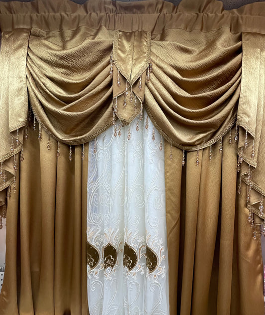 Nancy/Fiona curtain set
